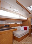 Jeanneau Sun Odyssey 44 DS intérieur et aménagements Image issue de la documentation commerciale © Jeanneau