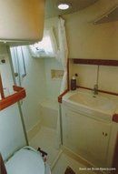Hallberg-Rassy 42F MkI interior and accommodations Picture extracted from the commercial documentation © Hallberg-Rassy