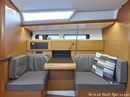 Jeanneau Sun Odyssey 419 interior and accommodations Picture extracted from the commercial documentation © Jeanneau