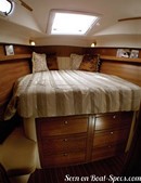 Catalina Yachts Catalina Morgan 440 interior and accommodations Picture extracted from the commercial documentation © Catalina Yachts