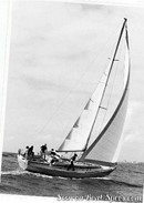 Bénéteau Idylle 13.50 sailing Picture extracted from the commercial documentation © Bénéteau