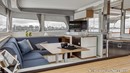 Excess Catamarans Excess 12 intérieur et aménagements Image issue de la documentation commerciale © Excess Catamarans