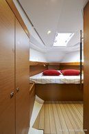 Jeanneau Sun Odyssey 41 DS interior and accommodations Picture extracted from the commercial documentation © Jeanneau